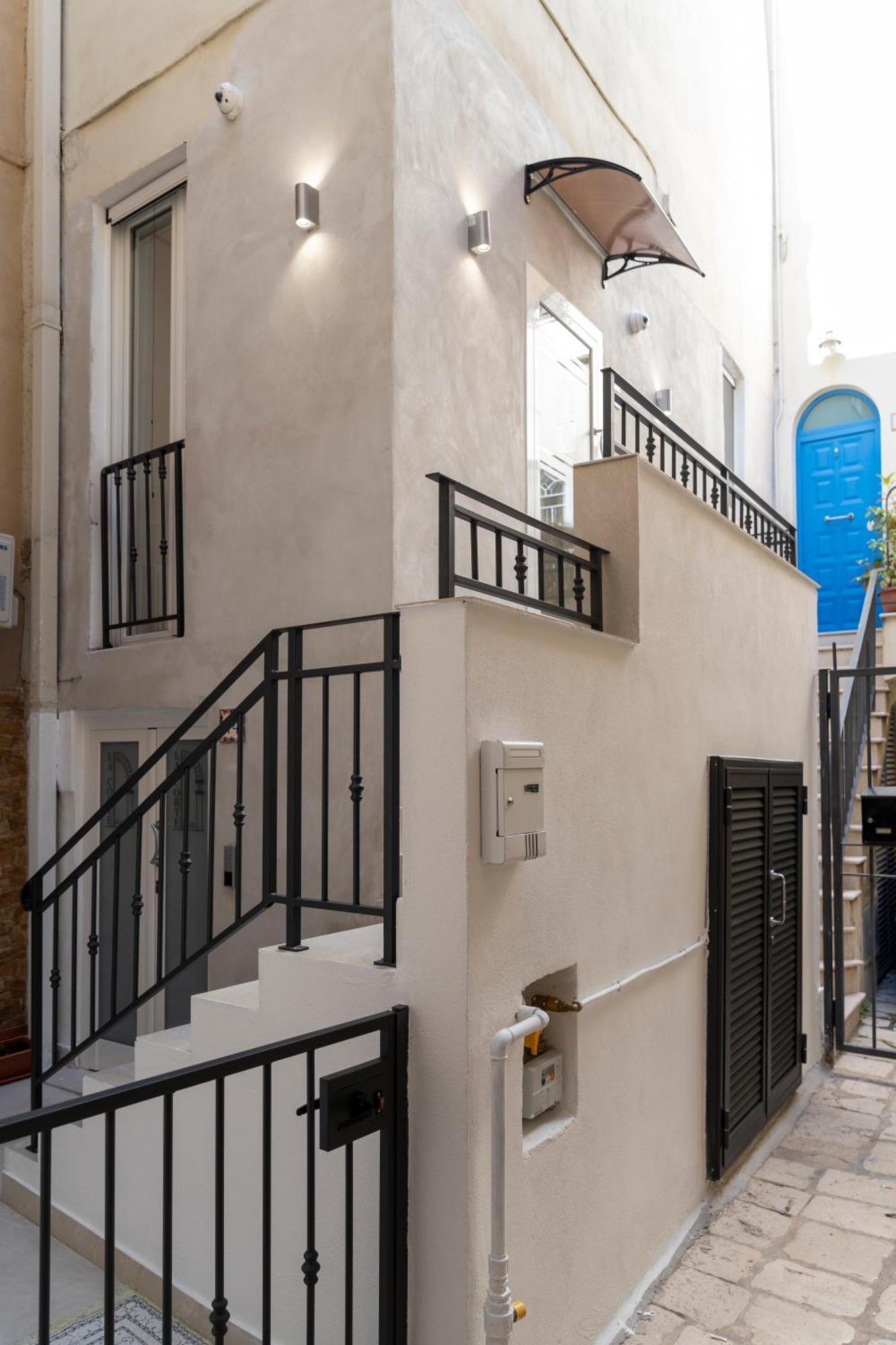 La Corte Guest House Bari Exterior photo