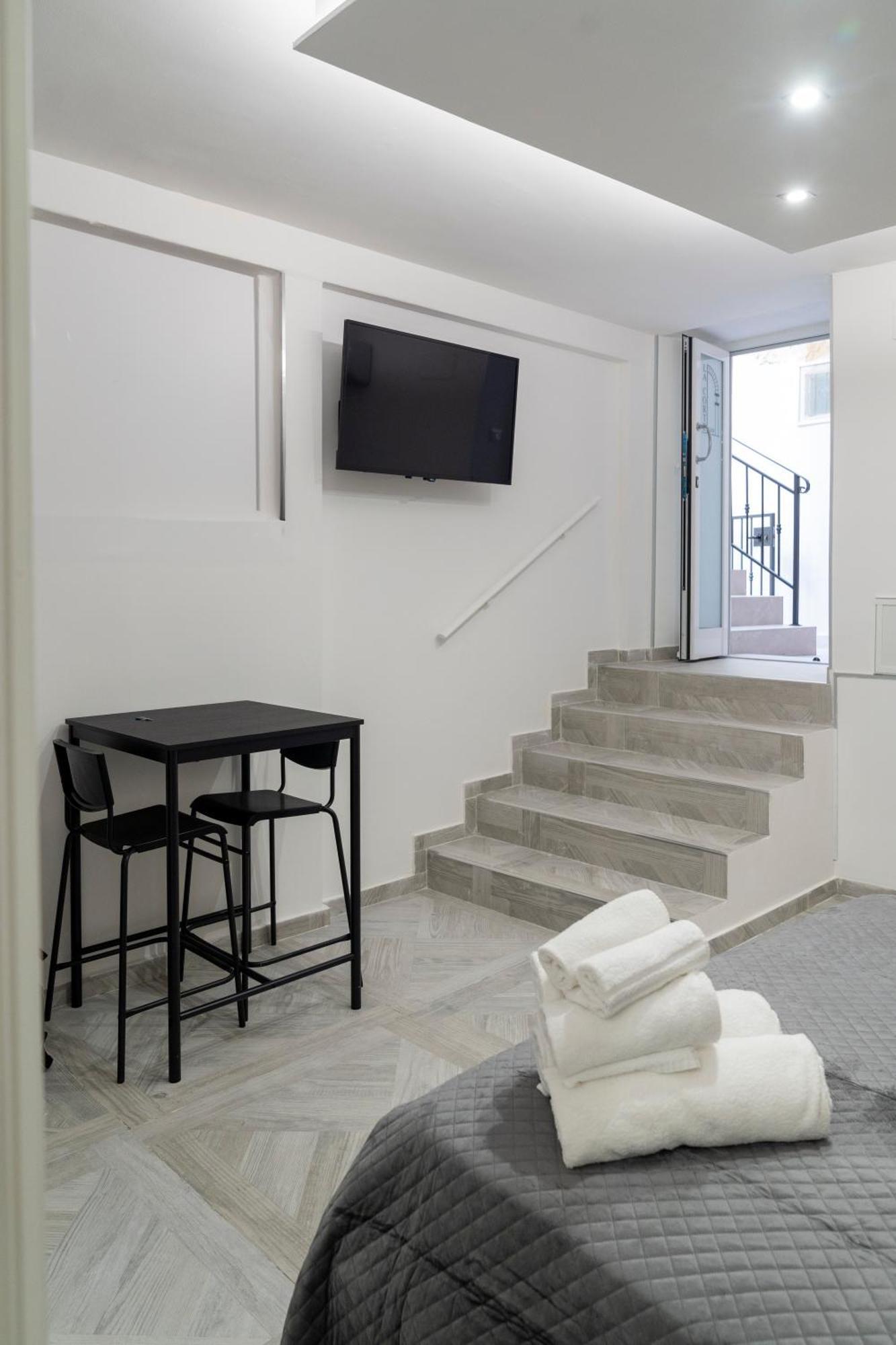 La Corte Guest House Bari Exterior photo