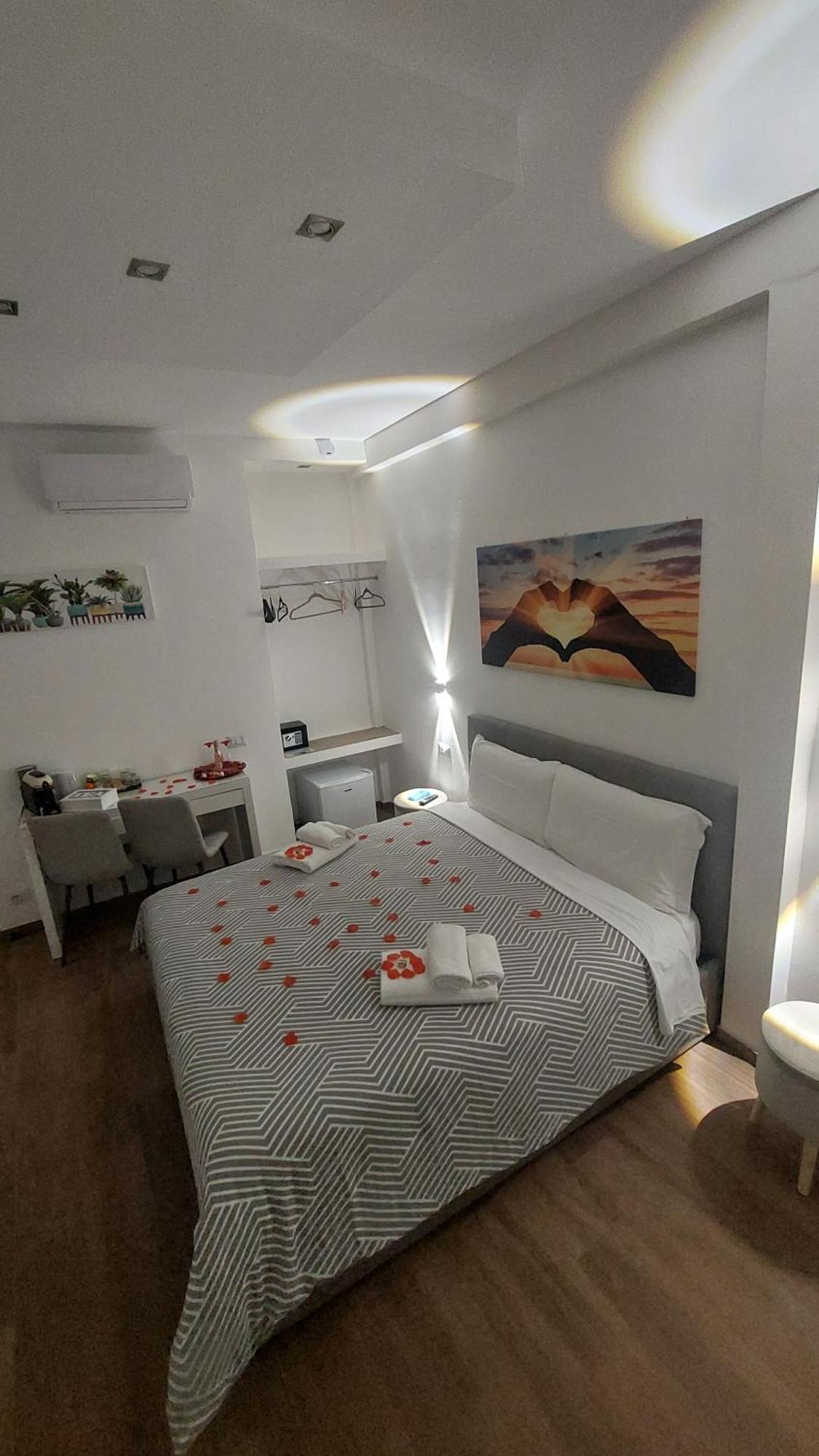La Corte Guest House Bari Exterior photo