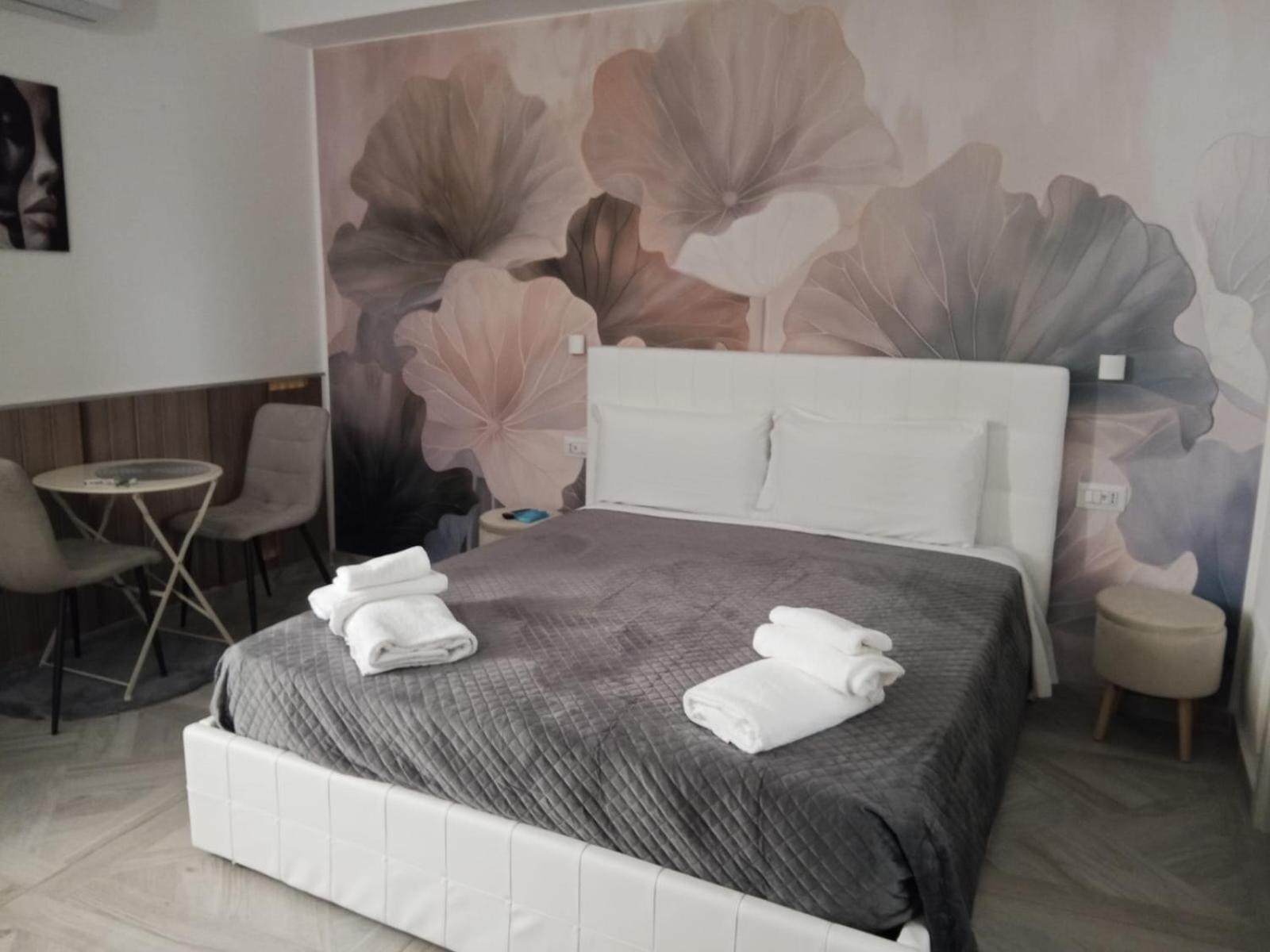 La Corte Guest House Bari Exterior photo